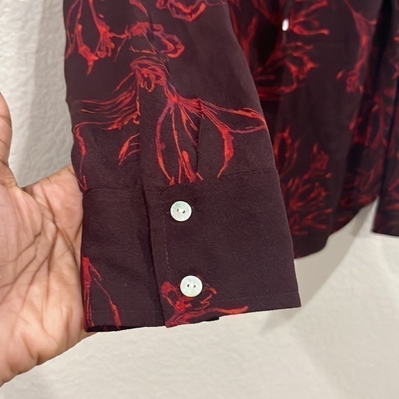 A New Day Brown w Red Floral Button Front LS Blouse Top Womens M 100% Polyester - Picture 3 of 12